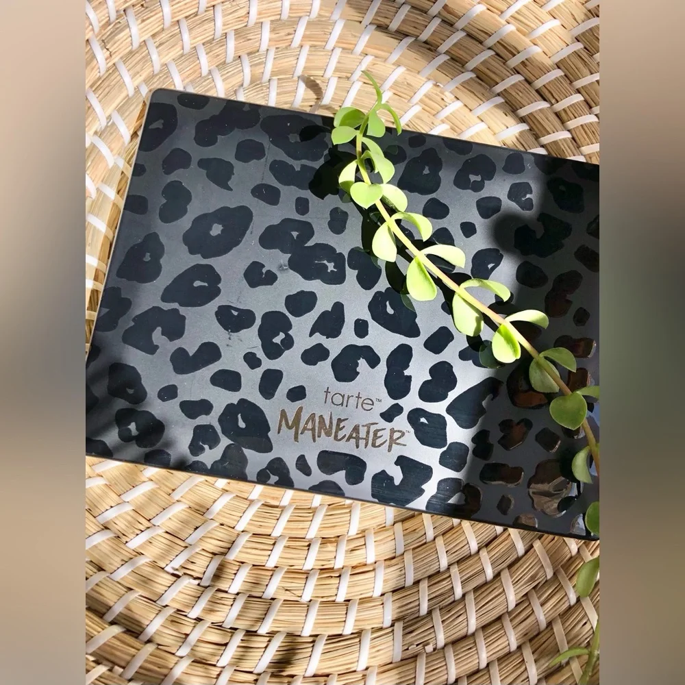 Tarte Maneater After Dark Limited Edition Eyeshadow Palette